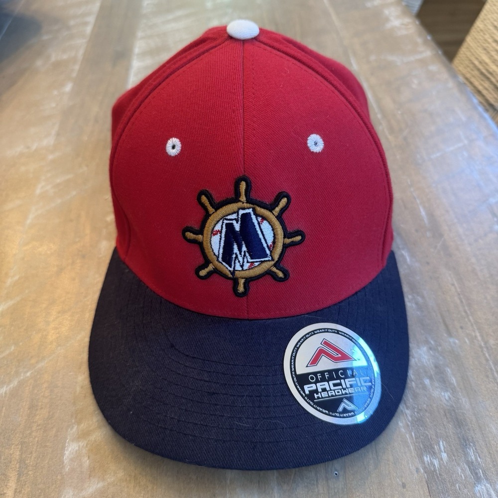 Pacific Headwear Columbus Clippers Baseball Fitted Cap Hat 7 1/8 Red Navy